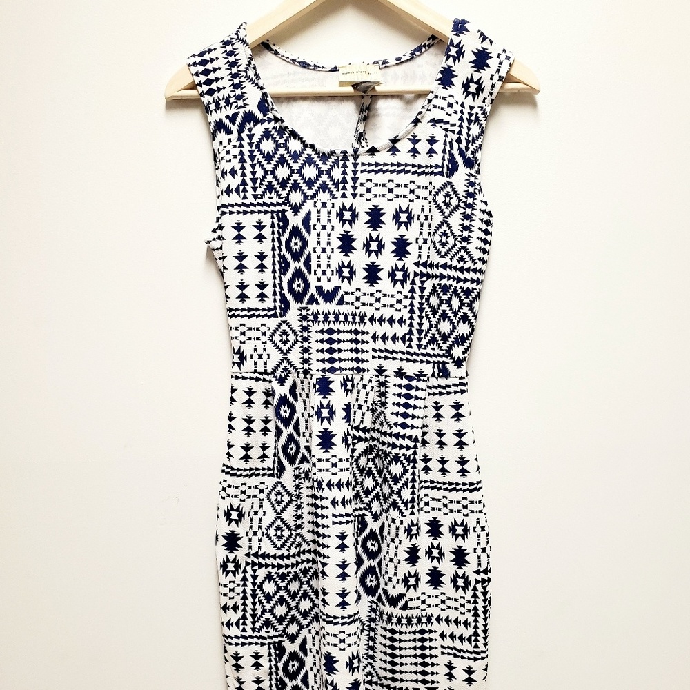 Enough About Me Geometry Print White Blue Dress M